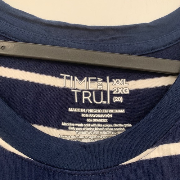 2 - sleeveless stripe dresses with pockets!!! - Picture 2 of 6